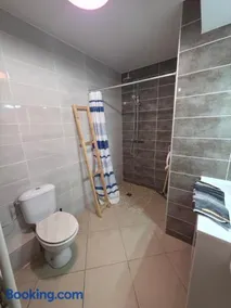 Jolie appartement avec piscine et parking privé Menton - Image 1