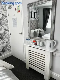 Chadberry House Hotel - Image 4