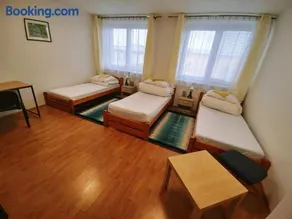 PIANO STUDIO Guesthouse - Image 1