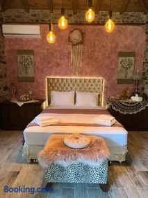 Luxury Suites in Villa Anasia, Amaryllis - Image 1
