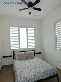 Apartment Close to Beach & Private Parking - Image 5