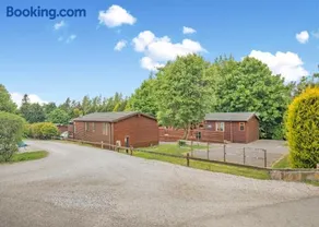 Longnor Wood Holiday Park - Image 3
