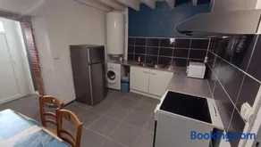 Charmante Maison de Village T3 Rénovée et son Jardin - Image 3