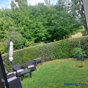 Maisonnette avec jardin en pleine nature - Image 3