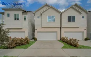 Renaissance Luxury 3BR to enjoy and relax - Image 2