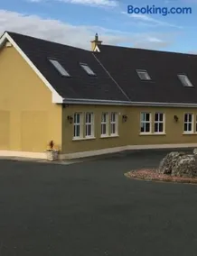 Curraghchase Cottage - Image 2
