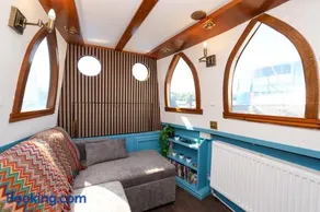 Tranquil Canal Escape on The Vital Spark Narrowboat - Image 4