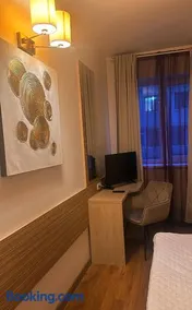 DMT Apartament Rin Grand - Image 3