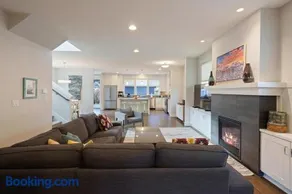 Hillside Haven - Image 3