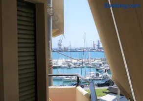 Porto Plaza City Center Apartment AC/Wifi - Image 3