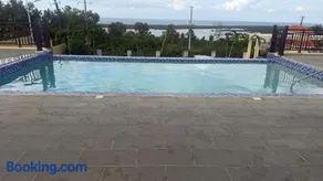 Serenity Cove Falmouth- 3 Bedroom Oasis - Image 3