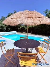 Maison familiale à Cugnaux , 2 Chambres , Jardin , Piscine et Parking - Image 1