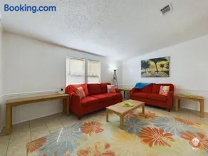 Cozy in Village of Silver Lake - Image 3