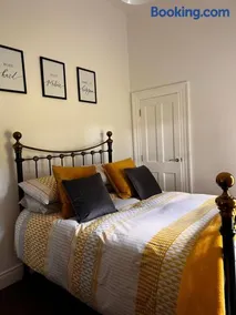 Rectory Cottage. Close to Enniskillen and lakes. - Image 2