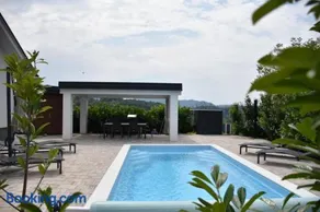 Holiday home AURORA - sauna pool - Image 2