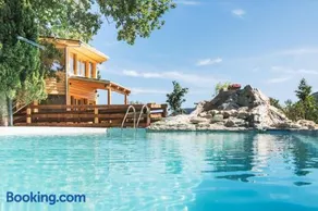 Romantic Tree House - Image 1