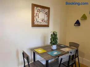 Large Bright apartment - Image 5