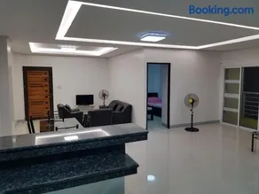 Entire flat 3rd floor - Image 5