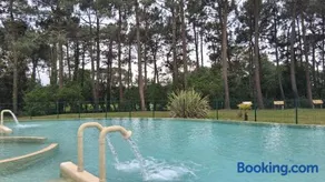T2 32m2 terrasse 8m2 PISCINE LACANAU OCEAN LAC GOLF MULTISPORT - Image 3