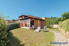Villa Luna con piscina condivisa - Image 2