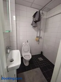 Central boende med gång avstånd till centrum och lasarettet - Image 3