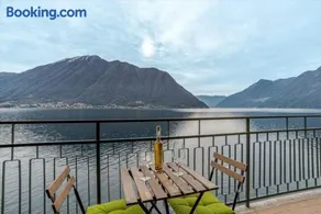 GuestHost - Paolo's Home - Overlooking the Lake - Image 1