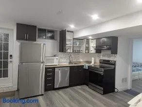 Basement two Queen beds and one single with two full washrooms by YKF airport - Image 2
