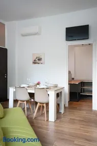 Elegant Sweet Home Suite - Milan, 15 minute Duomo - Image 2