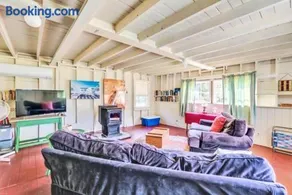 Bella's Cottage – Views & Charm - Image 3