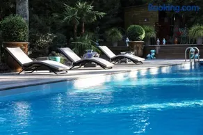 The Iflissen Pavilion - Luxury Villa - Image 4