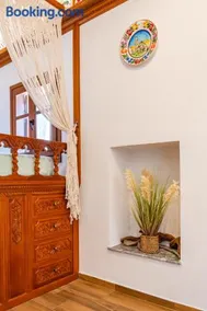 Lithos House - Image 3