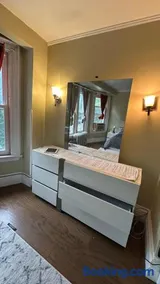 PRIVATE ROOM orange nj - Image 3