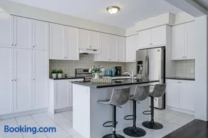Richland Modern Luxury house - Image 4