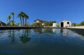 Villa NERO BIANCO, Havre de paix, oliviers, maison et piscine privées - Image 2