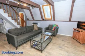 The Getaway - Close to Slopes, Zoo & Golf course, Deck, Barbecue - Image 2