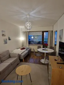 Lovely studio apartment, glazed balcony and own parking space - Image 3