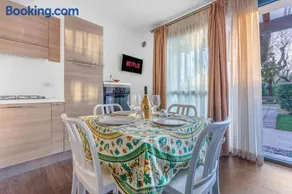 Vacation paradise in Iseo Lake with many pools - Image 2