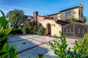 Spacious 4BR Spanish Villa In Hancock Park - Image 3