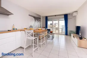 #47 Staywizus - Californie 1 BDR AC Garage Sea view terrace 1 min to beach - Image 1
