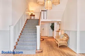 Lorne Hotel - Image 3