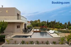 White Villa - Image 1