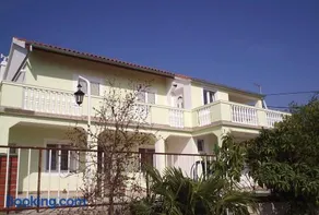 Apartments by the sea Tisno, Murter - 13588 - Image 1