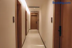 Flar Boutique Hotel - Image 3