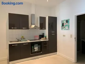 Modern Apartment First Floor - Image 5