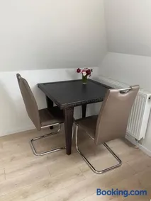 Dachgeschoss Wohnung nahe Heide - Image 3