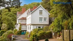 WOODY BAY FALLING WATER 2 Bedrooms - Image 2
