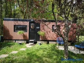 Cara Cabin Self Catering Tiny Home - Image 3