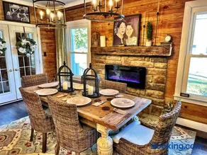 Six Keys, boutique style home! Sleeps up to 7! - Image 5