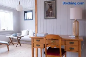 Lovely, bright apartment on Skaftö overlooking nature - Image 3