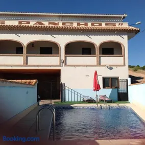 Apartamentos Los Panchos - Image 3